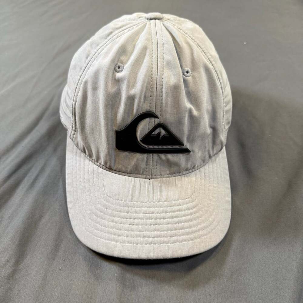 Quiksilver Flexfit Hat S/M Gray Black Rubber Logo Stretch Performance Cap